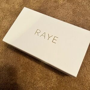 RAYE Heels